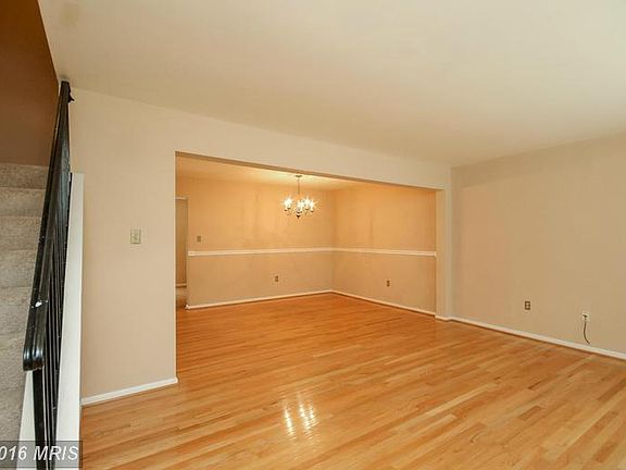 2nd image of 2893 Bowes Ln