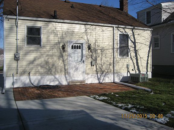 2nd image of 1275 Cedar St
