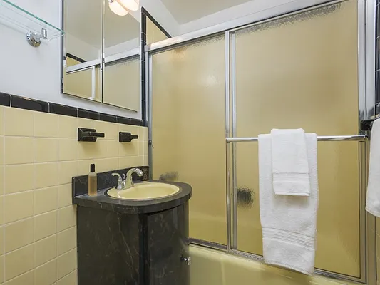 Sold by Sotheby's International Realty | media 5