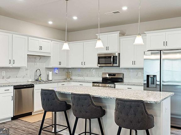 5th image of 117 Pinnacle Way