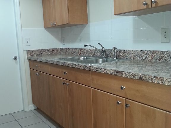 2nd image of 2505 22nd St
