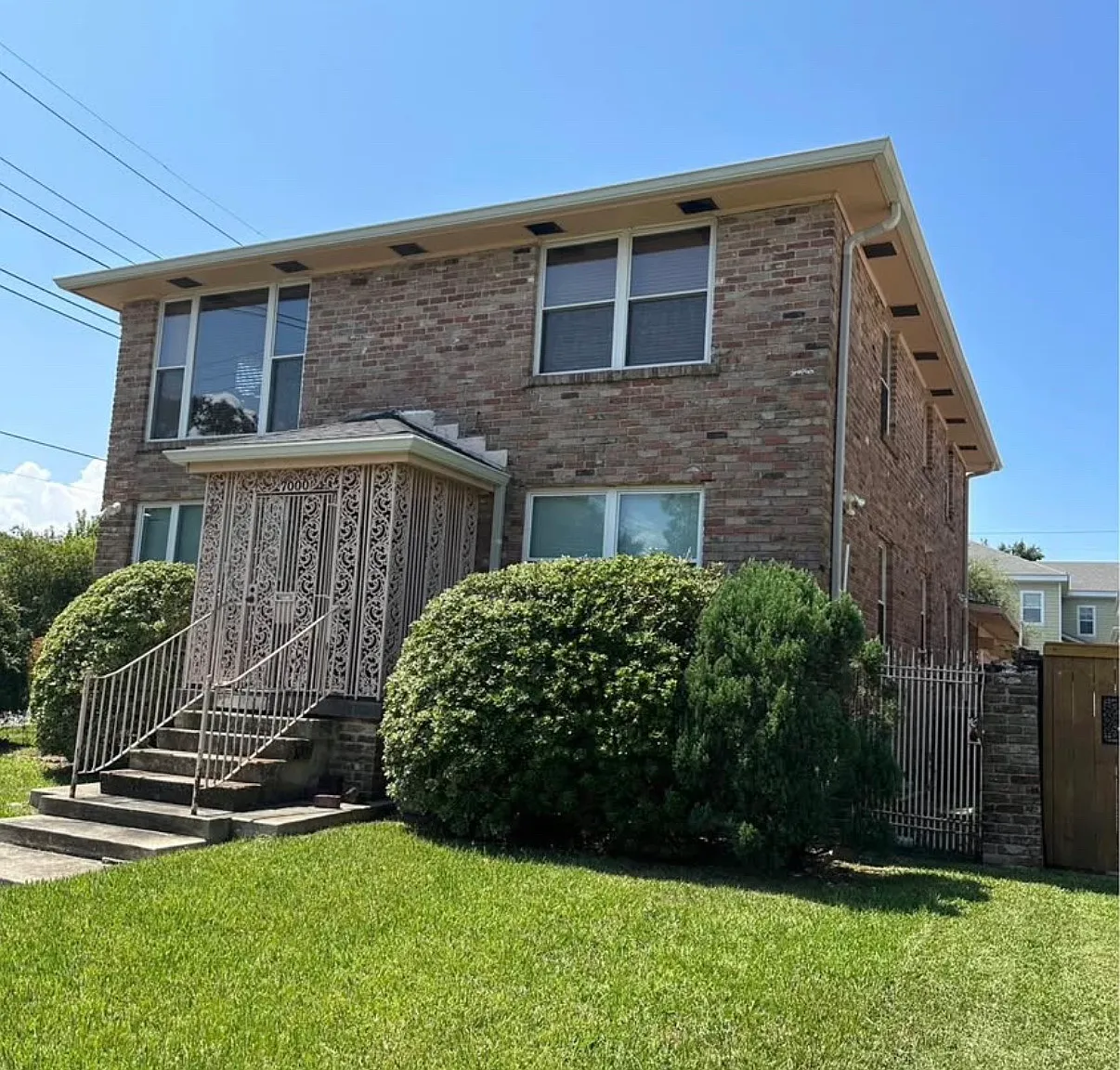 2 bed, 1250 sqft, $1,850 — Photo 2
