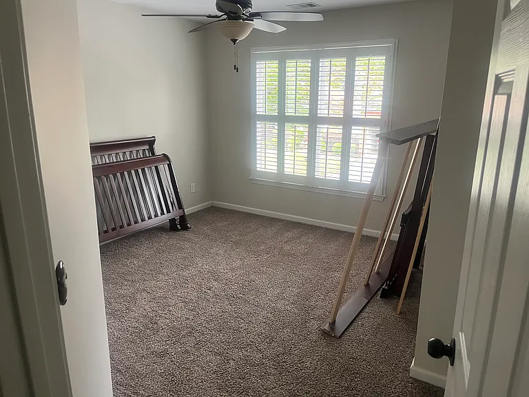 2624 E Madison Dr — Photo 14