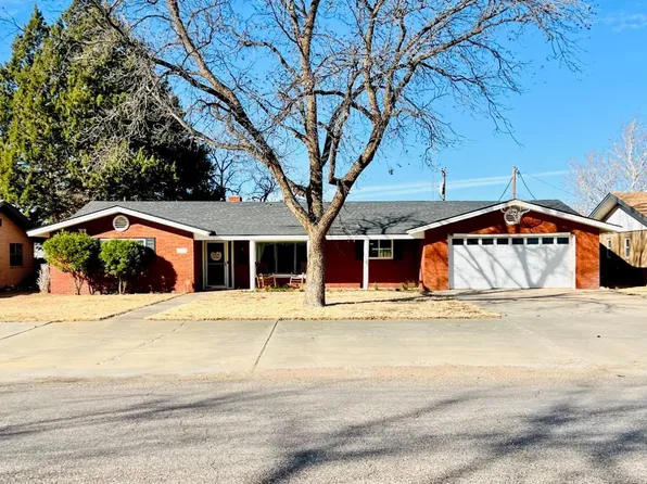 1207 N Mustang Dr, Denver City, TX 79323