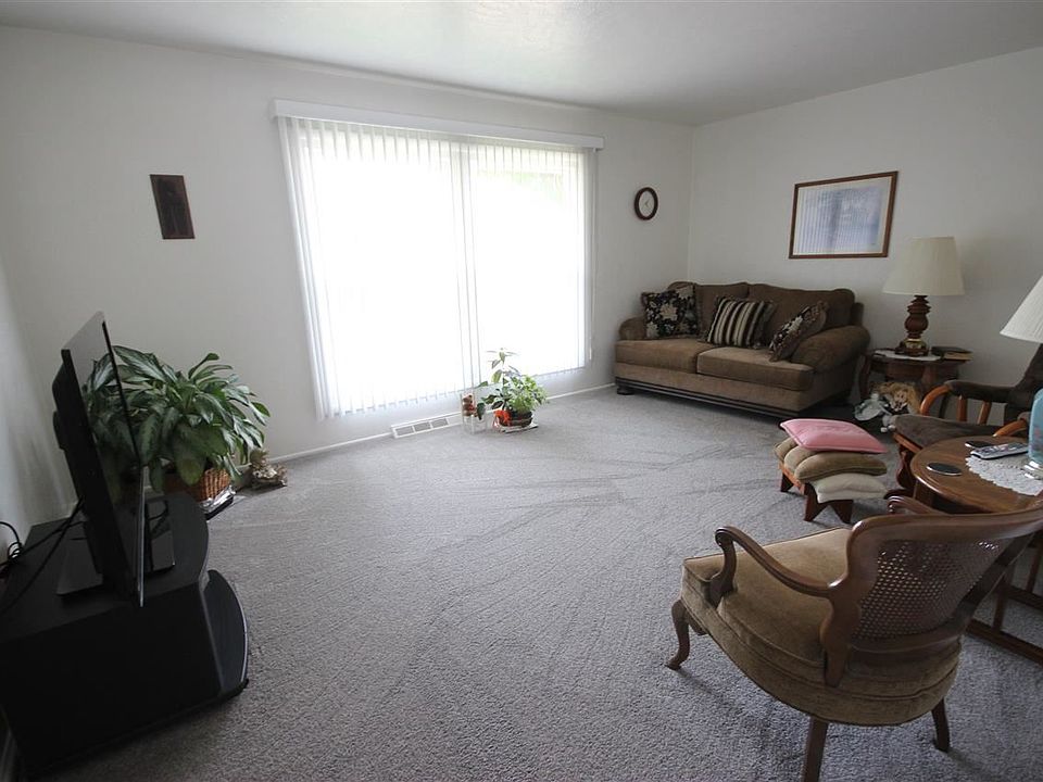 1st image of 246 Marshall Blvd