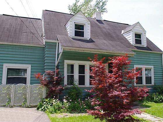 1st image of 706 Lakeview Dr