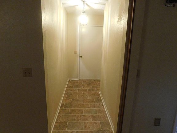 2nd image of 1210 Danberry St