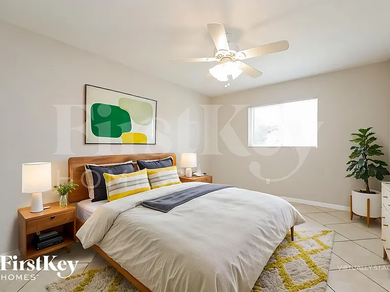 2565 Vogler Ln — Photo 11