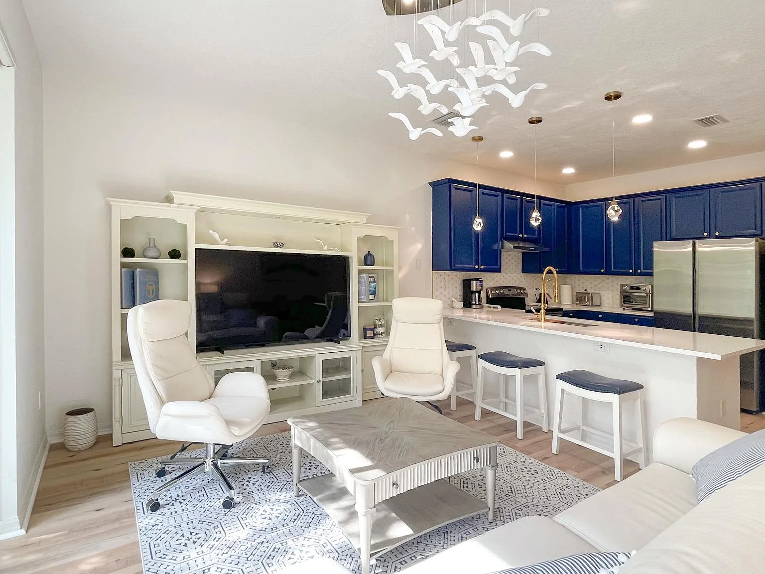 3 bed, 2.5 bath, 1416 sqft, $2,550 — Photo 4