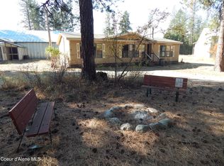 9076 E Howard Rd, Athol, ID 83801