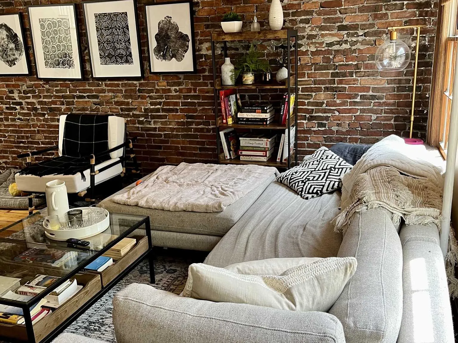 2 bed, 1.5 bath, $7,000 — Photo 1