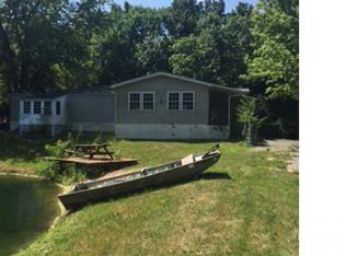 719 W North St, Palmyra, IL 62674