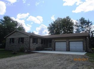 3076 Quick Rd, HOLLY, MI 48442