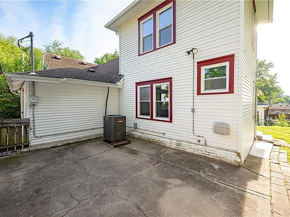 4th image of 526 Reaser St
