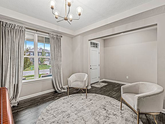 4th image of 5793 Arbois Cir