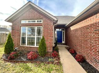 791 Reisling St, Centerton, AR 72719