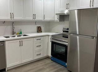 22 Temple Mnr #BASEMENT, Brampton, ON L6Y 6C5