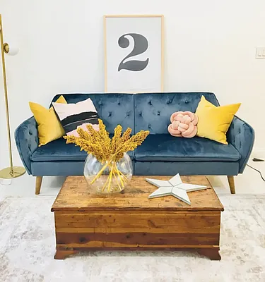 Rented by Isen & Company : Real Estate Advisors | media 20