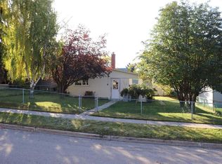 5021 N 6th Ave, Edson, AB T7E1N7