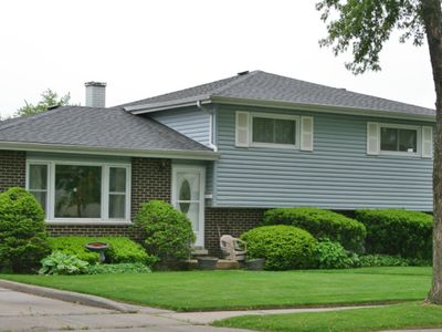 157 S Clarendon Ave, Addison, IL, 60101