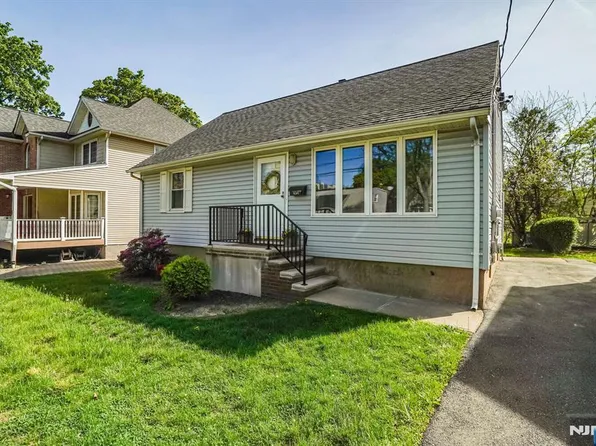 454 Lasalle Ave, Hasbrouck Heights Boro, NJ 07604