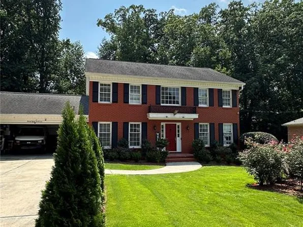 3896 Northlake Creek Dr, Tucker, GA 30084
