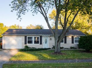 15022 Hunters Ln, Huntertown, IN 46748