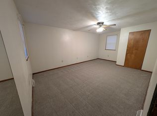 322 Arona Rd, New Stanton, PA 15672