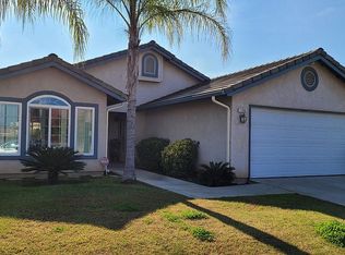 1296 W Pamela Ln, Dinuba, CA 93618