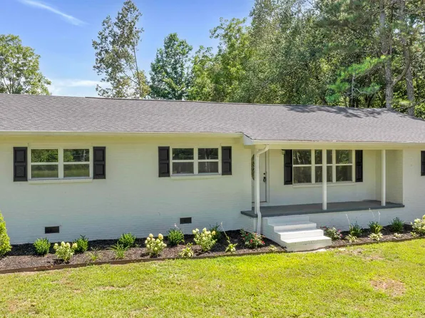 669 Rainbow Ave S, Rainsville, AL 35986