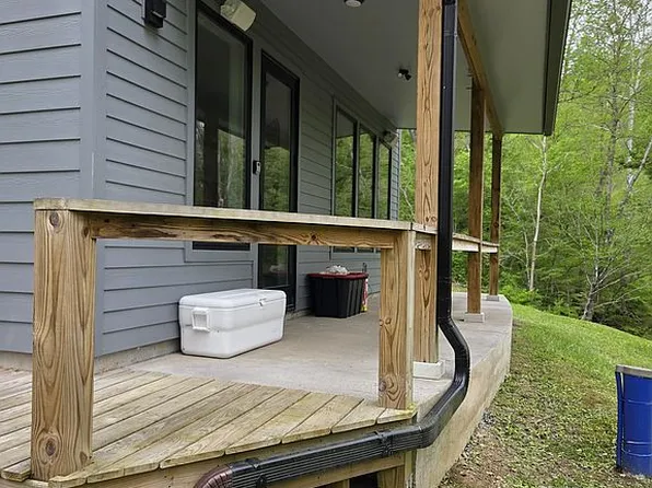 50 Sweet Grape Run, Clendenin, WV 25045