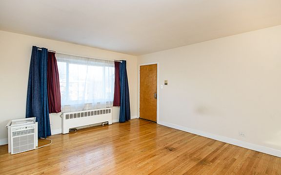 3rd image of 1106 N Harlem Ave APT 3