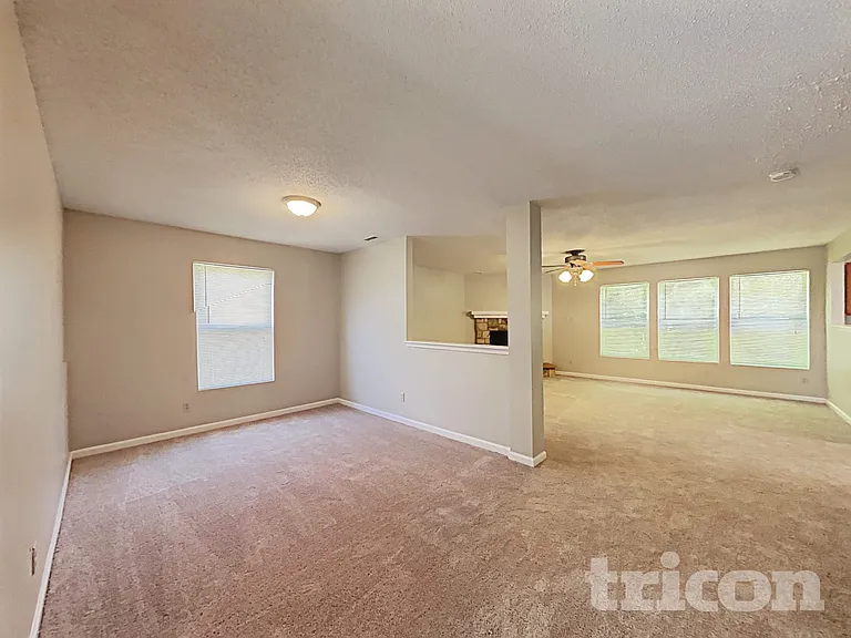 7921 Crackling Ln — Photo 3