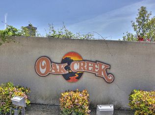 945 Valley Oak Ct, Hollister, CA 95023