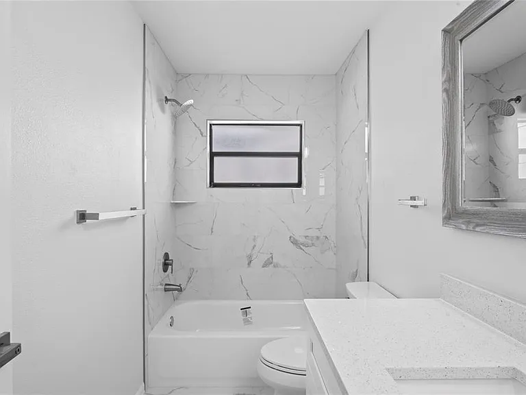 8312 Roxboro Dr — Photo 22