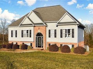 150 Mollie Rd, Harmony, NC 28634