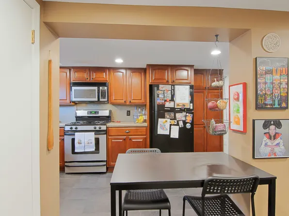 102 Beech Street image 4 of 13