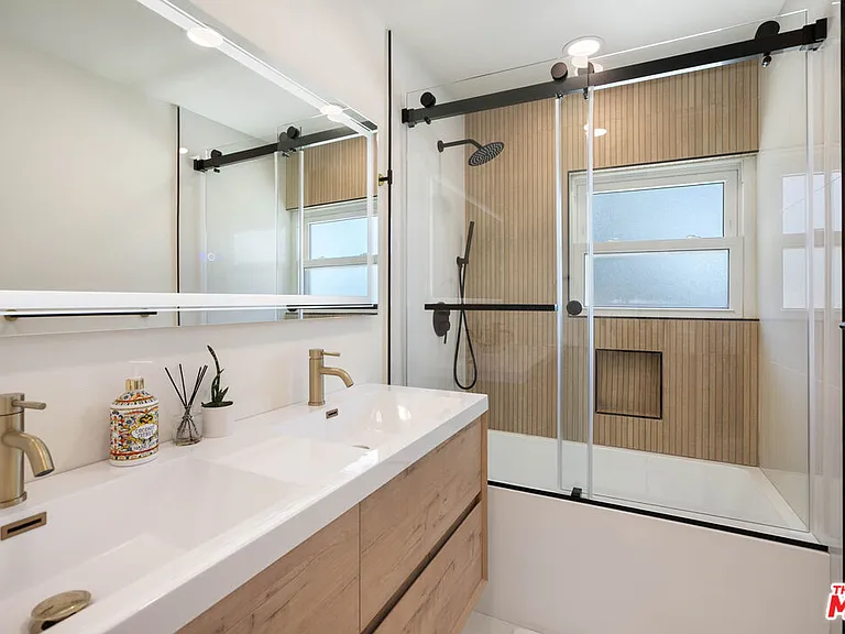 12831 Red Hill Ave — Photo 39
