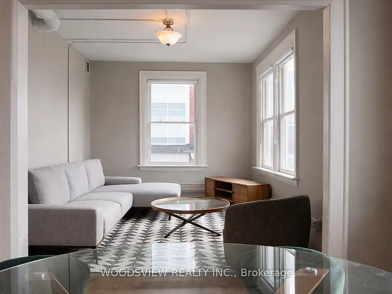 64 Simcoe St N #2 — Photo 5