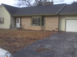 1224 Jefferson Rd, Fostoria, OH 44830