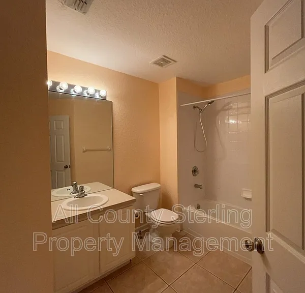 5052 Hawkstone Dr — Photo 5