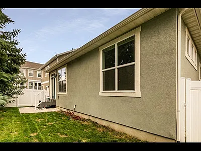 5613 S Justice Howe Ln — Photo 20