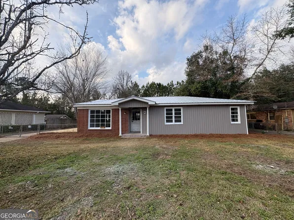 118 Edmondson Cir, Cochran, GA 31014