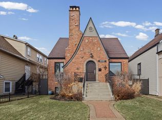 5226 W Eddy St, Chicago, IL 60641