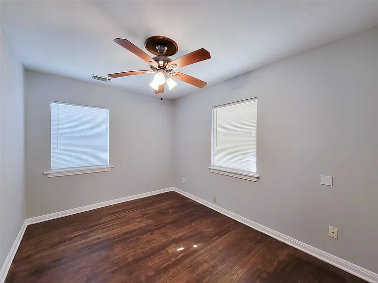 12422 Mylla St — Photo 15