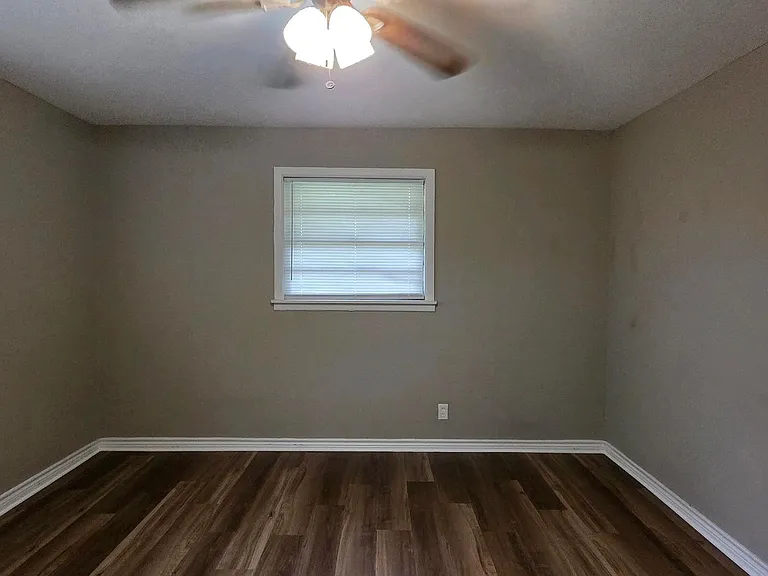 117 E Hoyt Dr — Photo 12