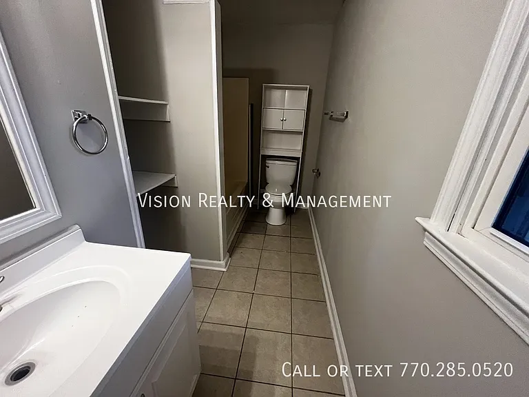 260 Castlegate Cir — Photo 21