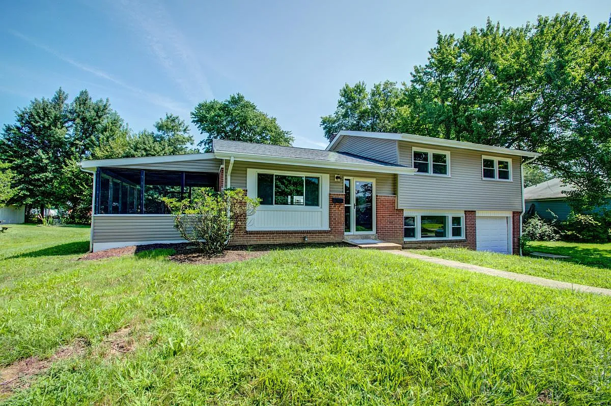Building Photo - 2409 McCawber Dr