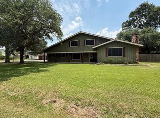 176 Ridgewood St, Bridge City, TX 77611