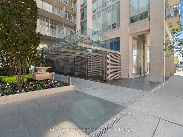 1 Bedford Rd #515 — Photo 38